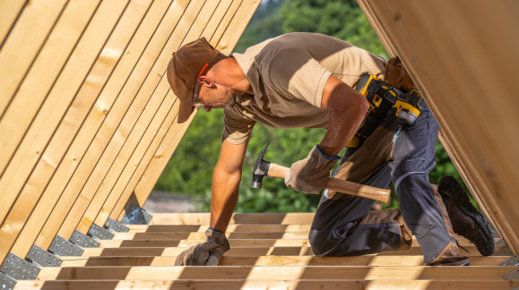 Charpentier : V&ecirc;tements de Travail et EPI S&eacute;curit&eacute; et Performance sur Chantier 
